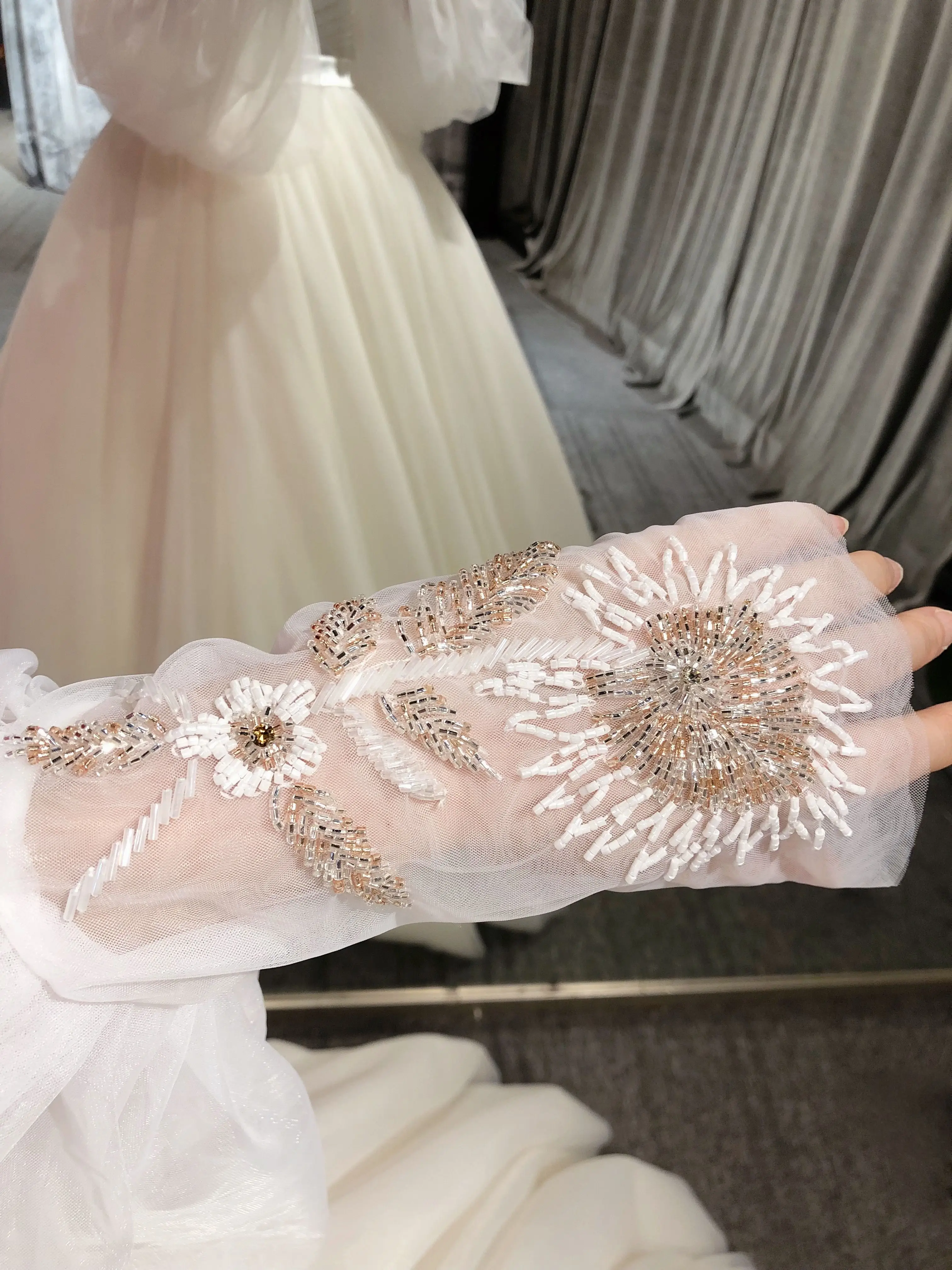Fotos reais Fora o Ombro decote Completo Mangas Beading Bonito Vestido de Casamento Vestido de Noiva Feito de 2023 Imagem 3