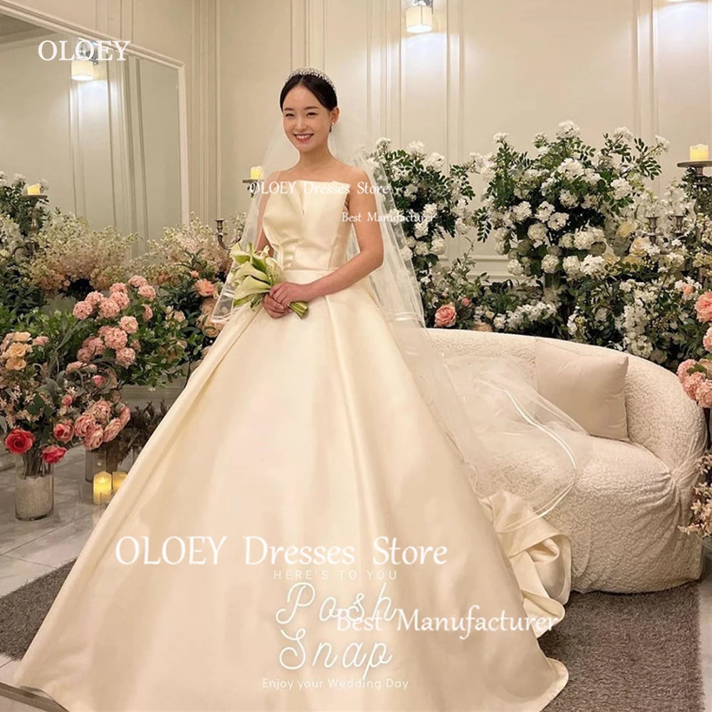 OLOEY Simples Coreia Boa Qualidade de Cetim Vestidos de Casamento Strapless Tribunal Trem Longos Vestidos de Noiva Com Véu de Tule Lace Up de Volta Imagem 0
